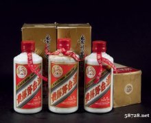 桂林回收2012年整箱五粮液， 桂林回收飞天原箱茅台酒价格