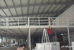 北京朝阳区国贸专业搭建钢结构阁楼楼梯施工